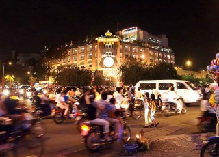 SAIGON MOTORBIKE TOUR BY NIGHT from 27 USD/PERSON only